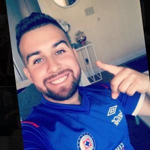 Meet your Posher, Adrian